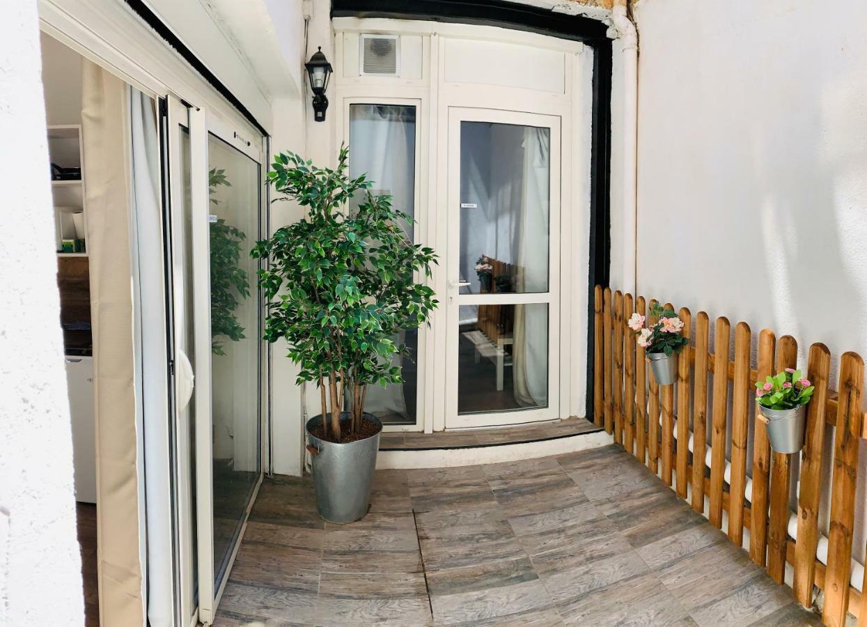 Montclar Studio Aix-en-Provence Exterior photo